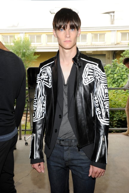 diesel-black-gold-milan-mens-spring-summer-2015-backstage-2