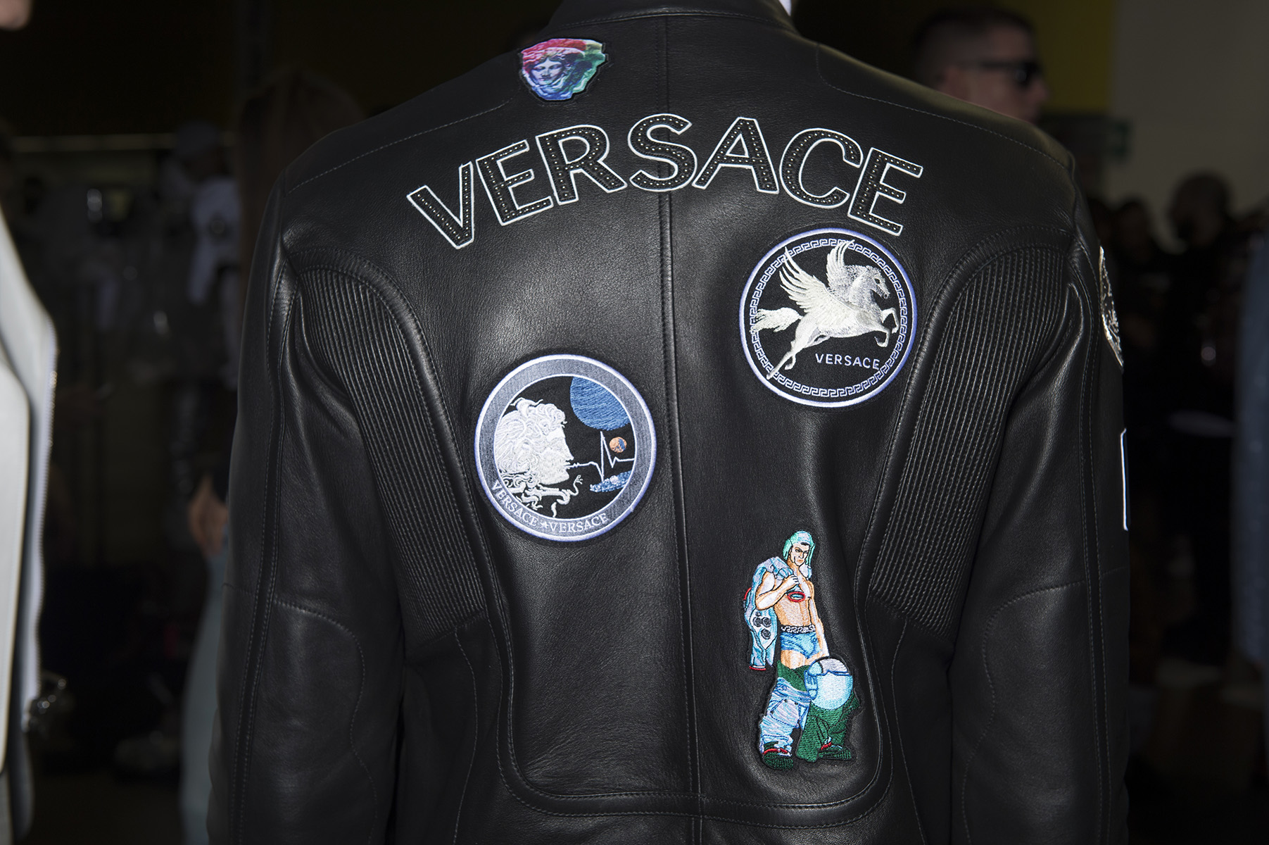 aw16m-versace-305