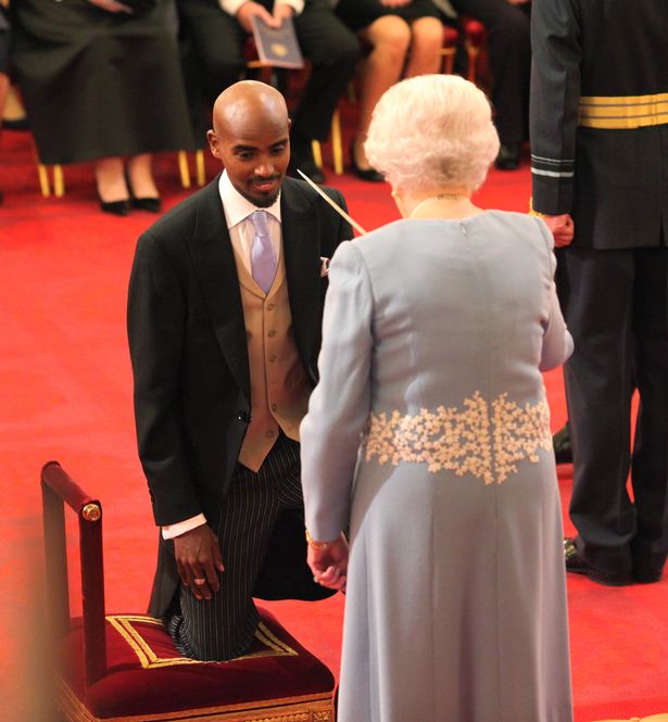 mo-farah-received-knighthood-from-the-queen-1