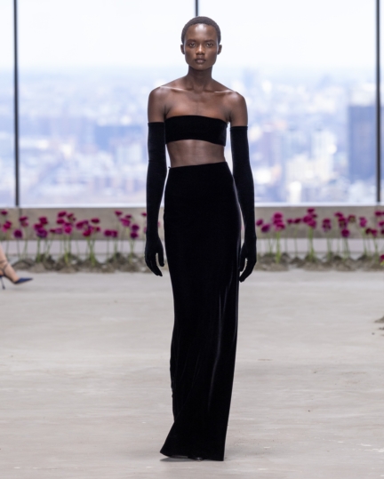 carolina-herrera-fw25-17