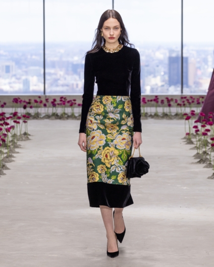 carolina-herrera-fw25-19