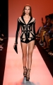 ss-2015_mercedes-benz-fashion-week-new-york_us_herve-leger-by-max-azria_50579
