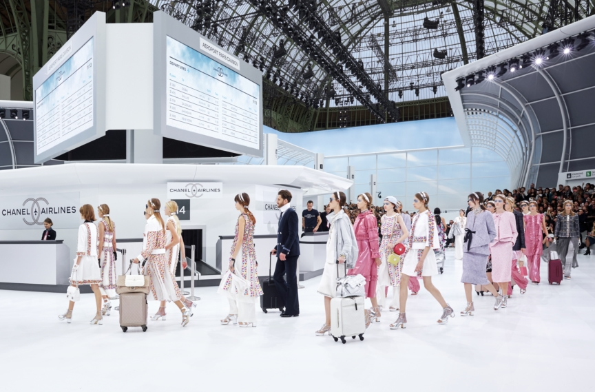 chanel-paris-fashion-week-spring-summer-2016-rtw-final-pictures-by-olivier-saillant-001