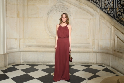 dior_autumn-winter2019-2020_camille-rowe