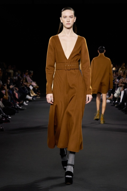 rochas-fw20-look-12