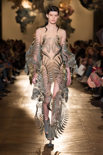 iris_van_herpen_hc_ss18_look19