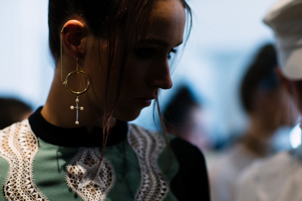 yana-davydova-backstage-ulyana-sergeenko-paris-haute-couture-fashion-week-spring-summer-2016-yd0749