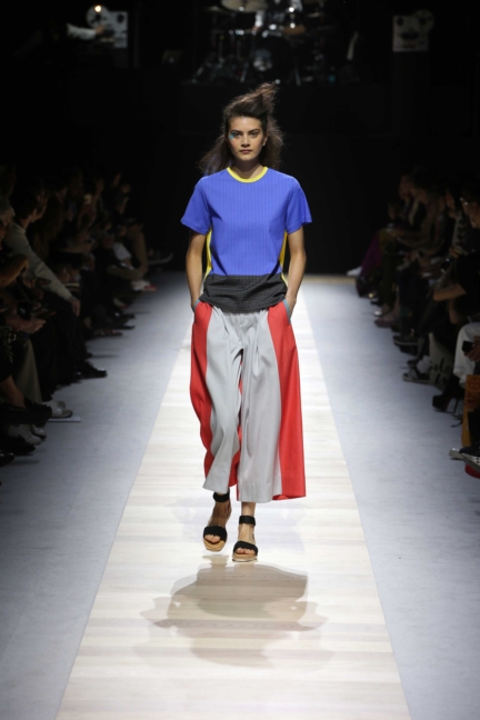 issey-miyake-paris-fashion-week-spring-summer-2016-15