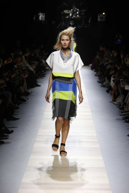 issey-miyake-paris-fashion-week-spring-summer-2016-17