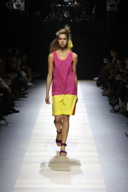 issey-miyake-paris-fashion-week-spring-summer-2016-9