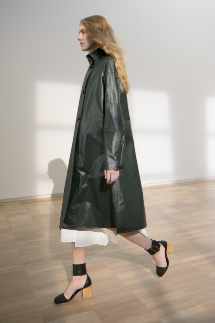 lemaire-paris-fashion-week-spring-summer-2016-24