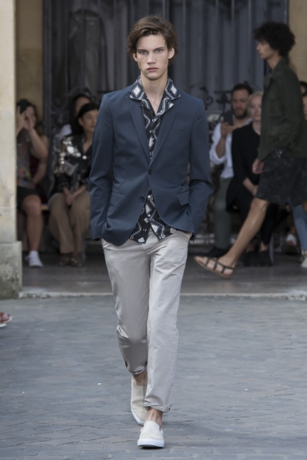 officine-generale-ss18-35