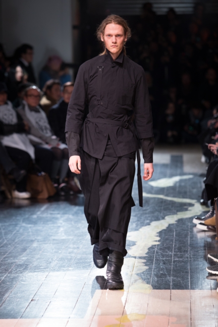 yohji-yamamoto-paris-mens-aw-16-24