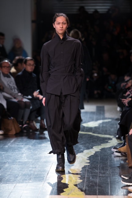 yohji-yamamoto-paris-mens-aw-16-25