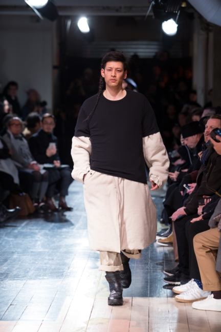 yohji-yamamoto-paris-mens-aw-16-36