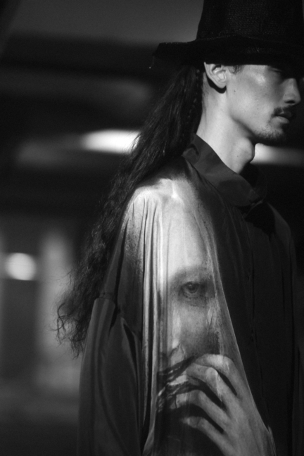 dsc_6990_yohji-yamamoto-homme-ss18-_elise-toide