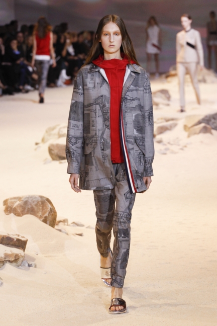 moncler-gamme-rouge-paris-ss-17-20