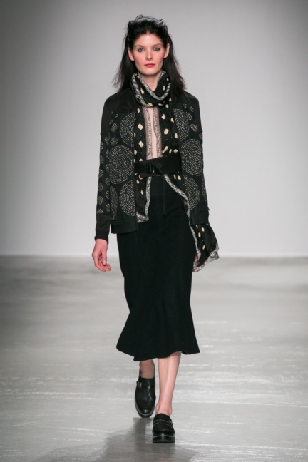 rahul-mishra-paris-fashion-week-aw-16-15