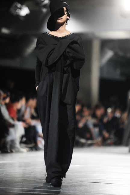 dsc_6641-yohji-yamamoto-ss18-elise-toide