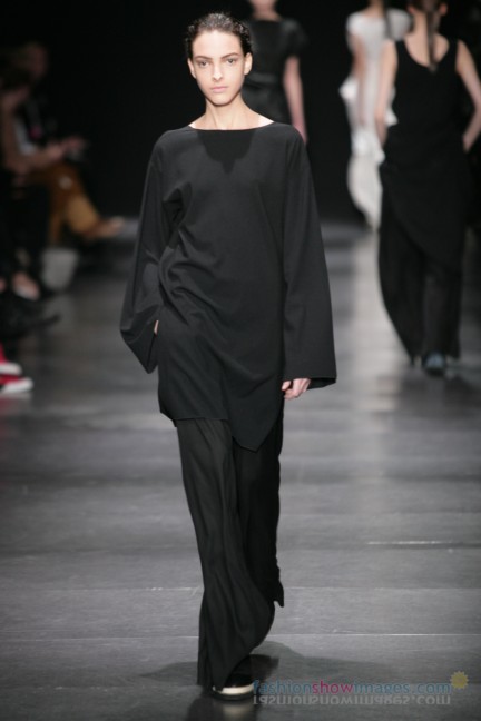 ann-demeulemeester-paris-fashion-week-autumn-winter-2014-55