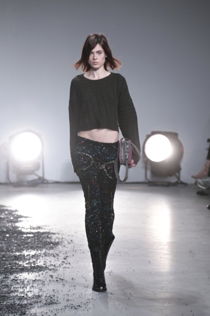 zadig-voltaire-catwalk-show-detail-paris-fashion-week-autumn-winter-2014-15