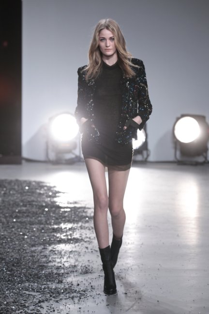 zadig-voltaire-catwalk-show-detail-paris-fashion-week-autumn-winter-2014-18