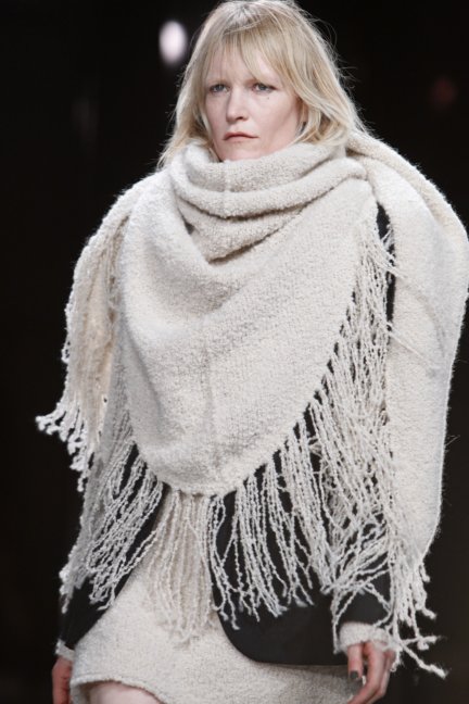 zadig-voltaire-catwalk-show-detail-paris-fashion-week-autumn-winter-2014-58