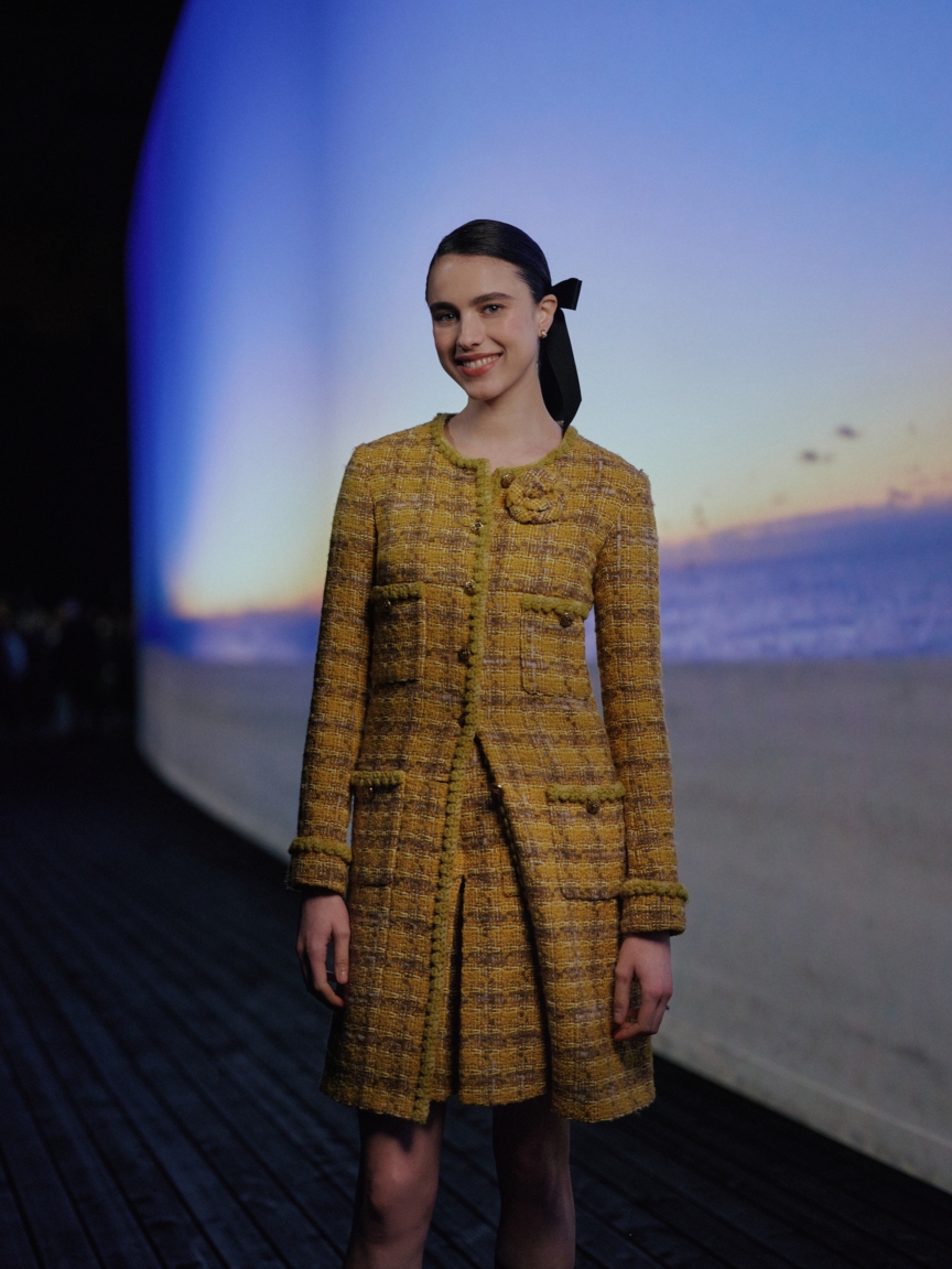chanel_margaret_qualley_chanel_rtw-fw24-show_march_5th_1-hd