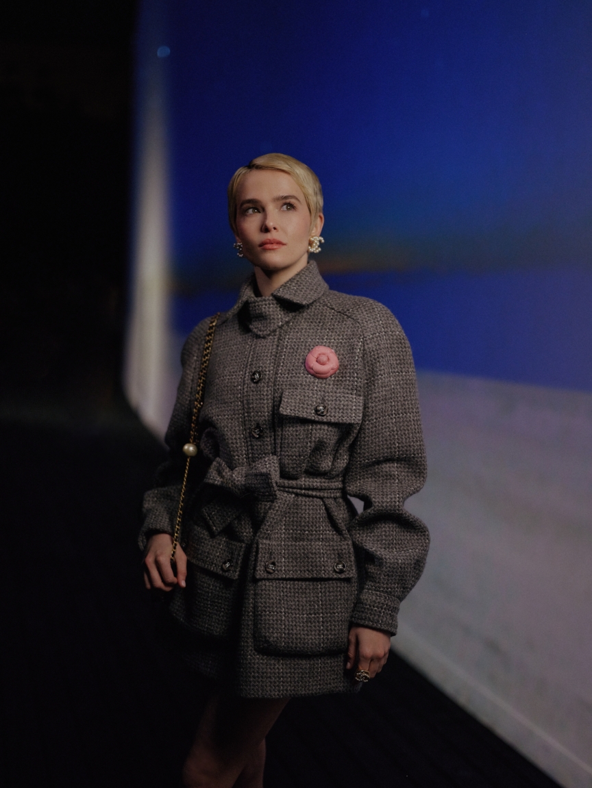 chanel_zoey_deutch_chanel_rtw-fw24-show_march_5th_1-hd