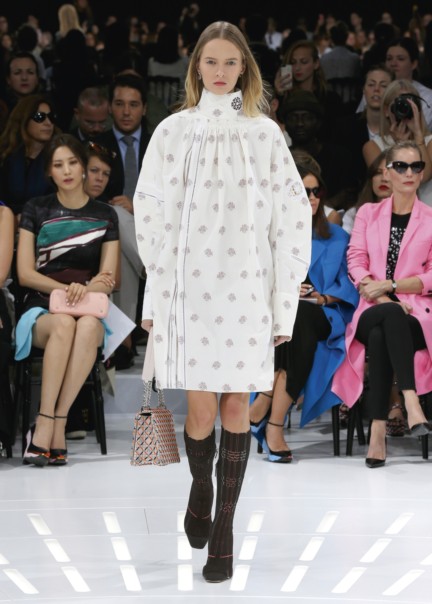 women_dior_pap_ss2015_look_17