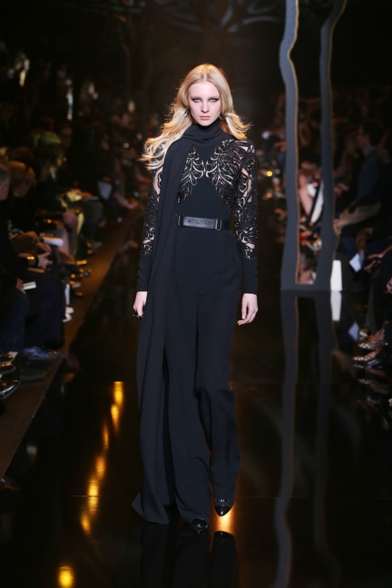 elie-saab-rtw-aw-15-16-42