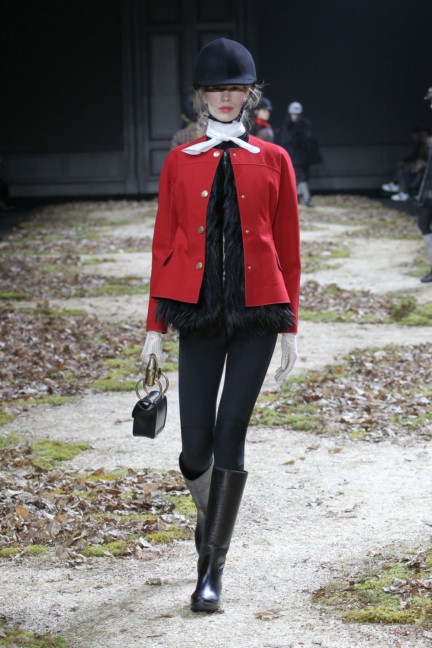 moncler-gamme-rouge-paris-fashion-week-autumn-winter-2015-runway-17