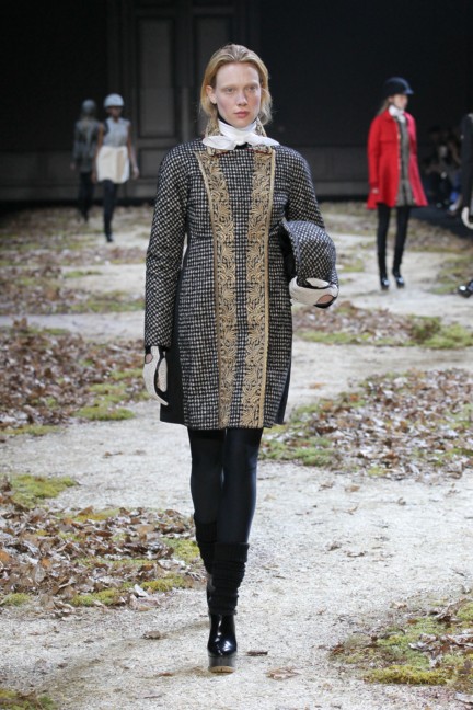 moncler-gamme-rouge-paris-fashion-week-autumn-winter-2015-runway-8