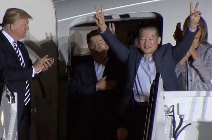 president-trump-welcomes-kim-hak-song-kim-dong-chul-kim-sang-duk-melania-trump-1