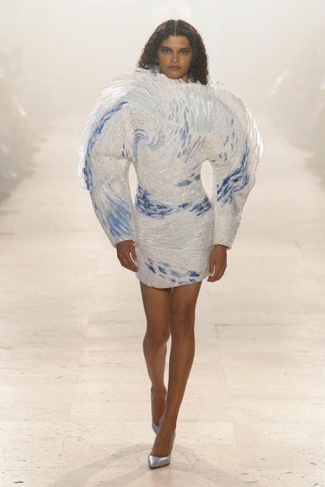 rahul-mishra-couture-ss-16-18