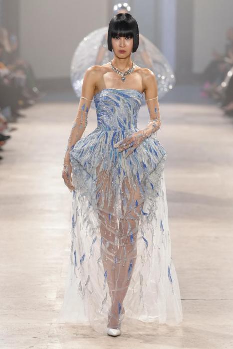 rahul-mishra-couture-ss-16-39