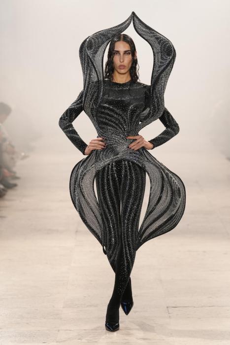 rahul-mishra-couture-ss-16-5