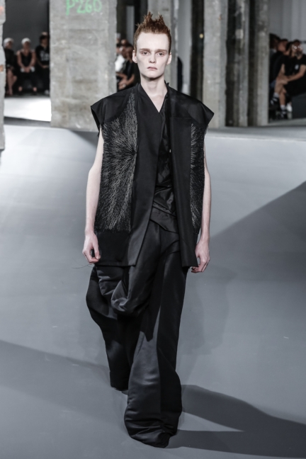 rick-owens-mens-ss17-42