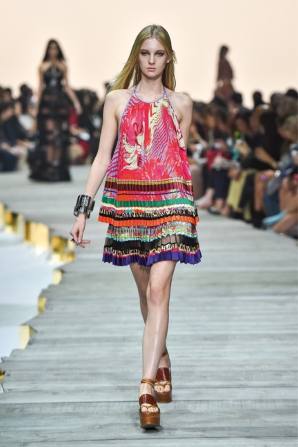 roberto-cavalli-milan-fashion-week-spring-summer-2015-runway-9