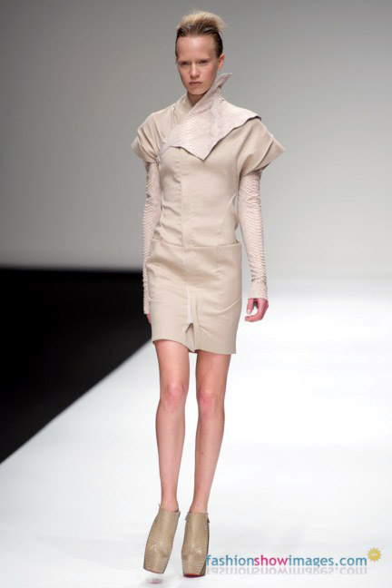 jack_hardy_lfw2010_dsc3037