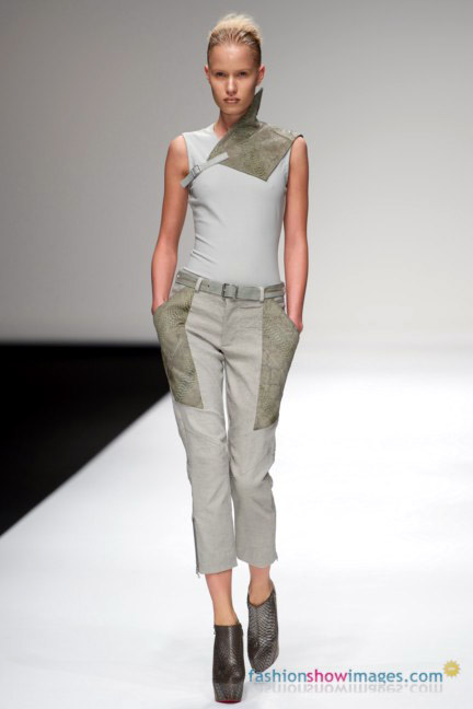 jack_hardy_lfw2010_dsc3197