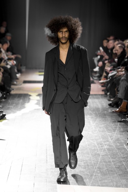 yohji-yamamoto-paris-mens-autumn-winter-2015-runway-5