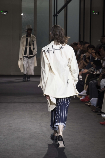 yohji-yamamoto-paris-mens-ss-17-backstage-18