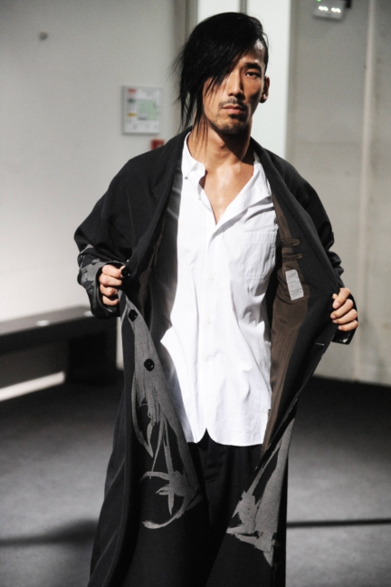 yohji-yamamoto-paris-mens-ss-17-6