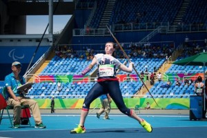 hollie-arnold-wins-gold-at-rio-2016
