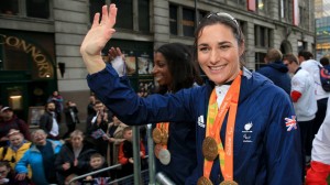 dame-sarah-storey-at-manchester-homecoming-parade