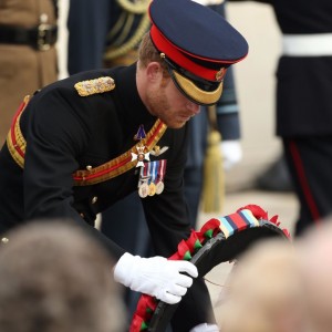 prince-harry-lays-wreath-on-armistice-day-2016