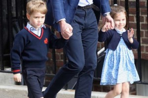 Prince George & Princess Charlotte & Prince William Visit Mummy & New Baby In Hospital