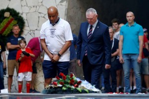 Fans & Dignitaries Honour The Fallen At Volgograd 1
