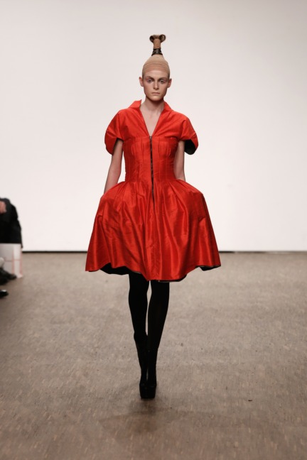 aw-2016_mercedes-benz-fashion-week-berlin_de_0006_i-vr-isabel-vollrath_61596